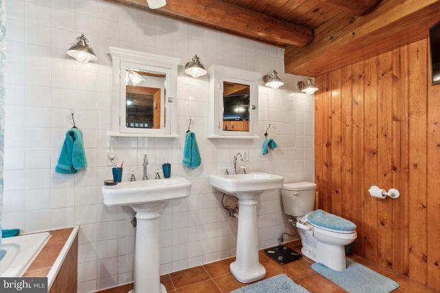 323 ENLOW PLACE, Pennsville, NJ 08070