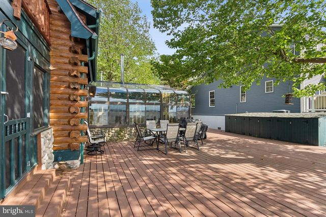 323 ENLOW PLACE, Pennsville, NJ 08070