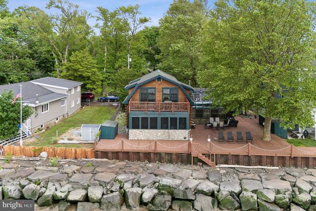 323 ENLOW PLACE, Pennsville, NJ 08070