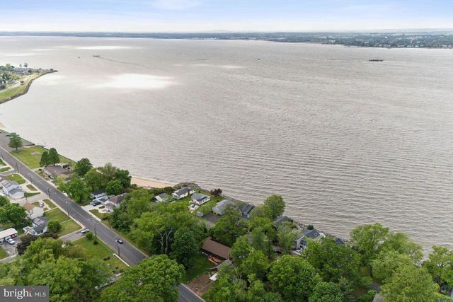 323 ENLOW PLACE, Pennsville, NJ 08070