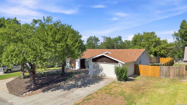 5110 TIMBER TRACE ST, San Antonio, TX 78250