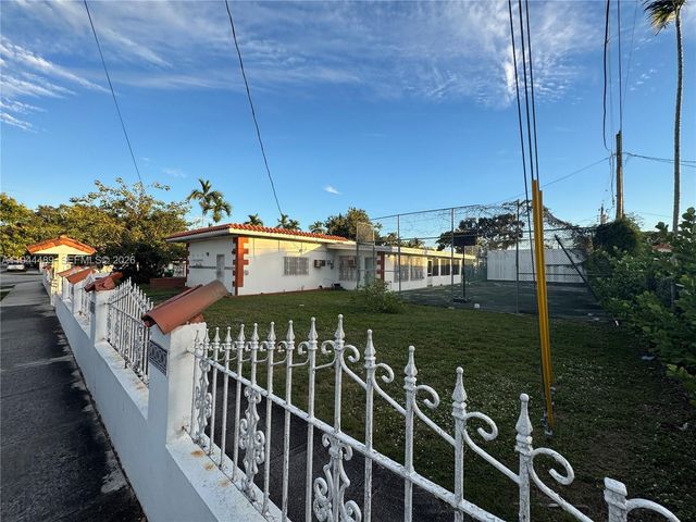 500 SW 39th Ct, Miami, FL 33134