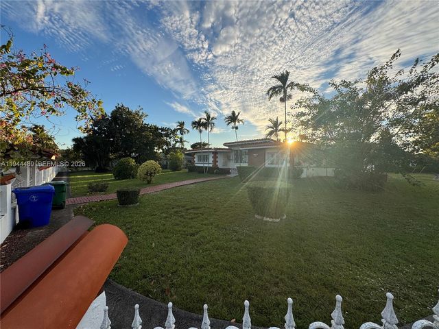 500 SW 39th Ct, Miami, FL 33134