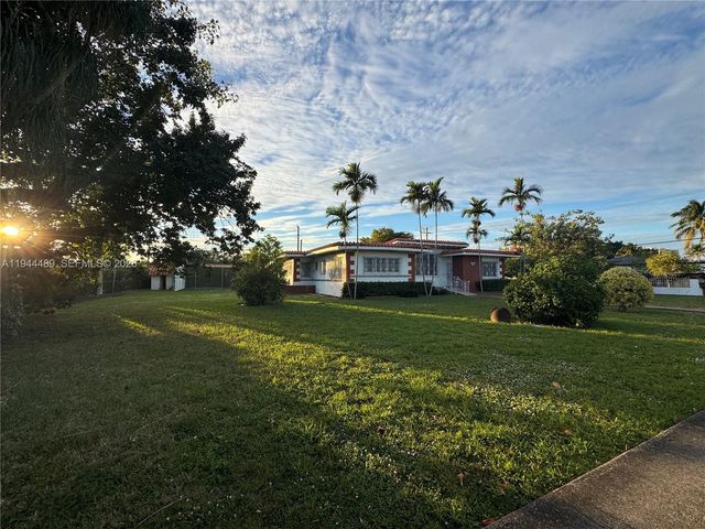 500 SW 39th Ct, Miami, FL 33134