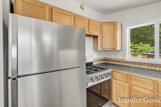 8735 Brower Lake Drive NE, Rockford, MI 49341