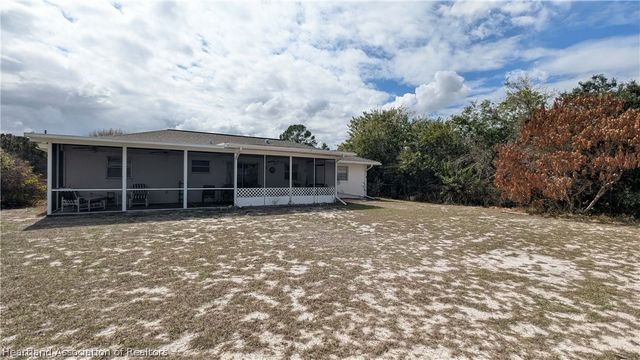 369 Grape Road NW, Lake Placid, FL 33852