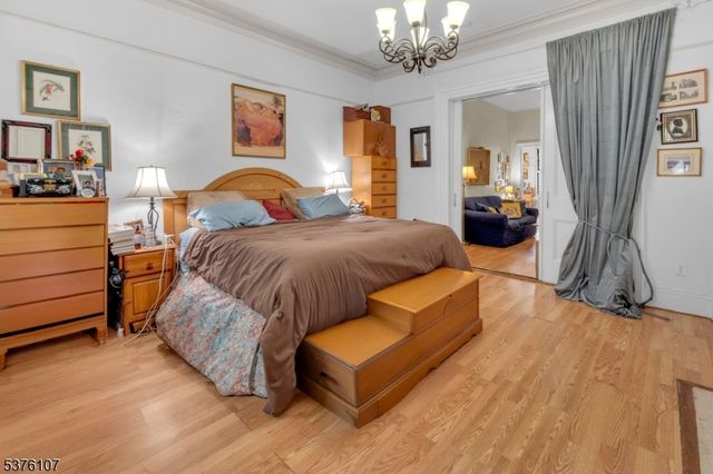 564 Hudson Ave, Weehawken Twp., NJ 07086