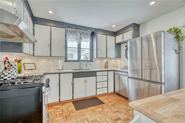 374 River Heights, Rochester, NY 14612