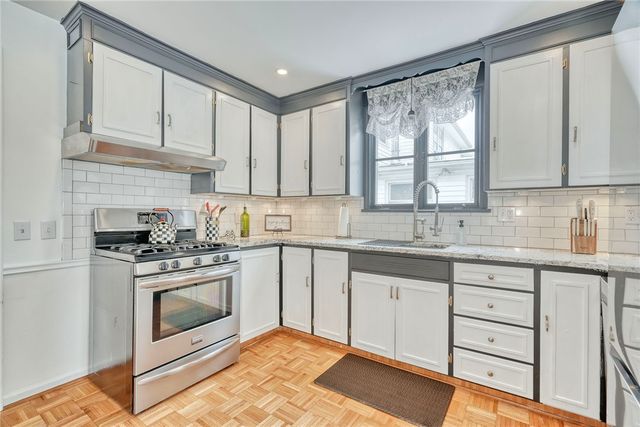 374 River Heights, Rochester, NY 14612