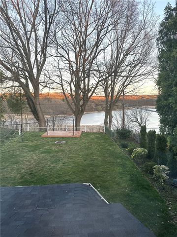 374 River Heights, Rochester, NY 14612