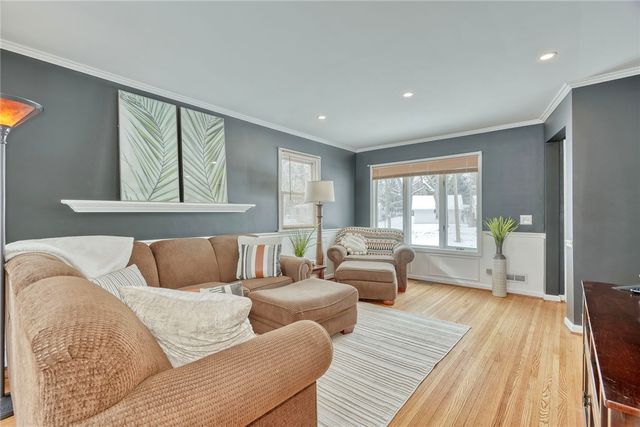 374 River Heights, Rochester, NY 14612