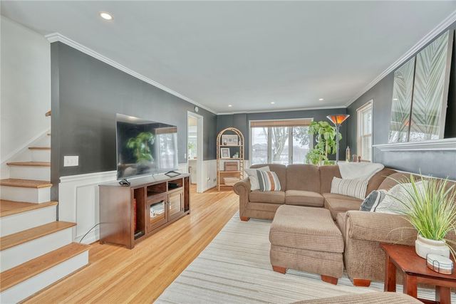 374 River Heights, Rochester, NY 14612