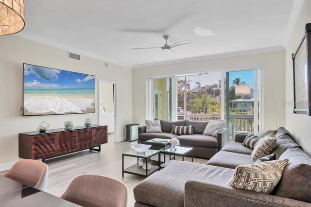 862 HUDSON AVENUE 862, Sarasota, FL 34236