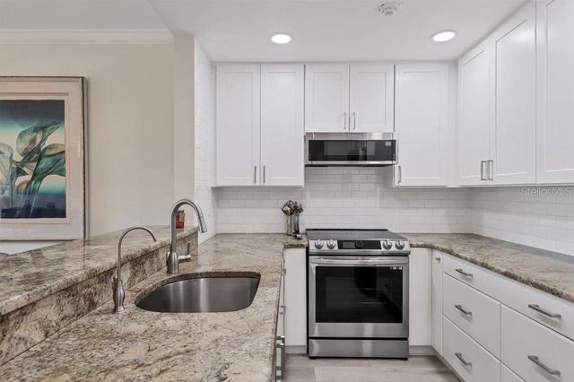 862 HUDSON AVENUE 862, Sarasota, FL 34236