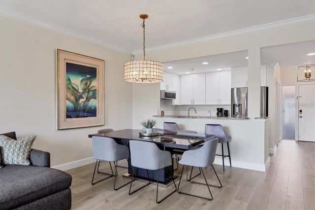 862 HUDSON AVENUE 862, Sarasota, FL 34236