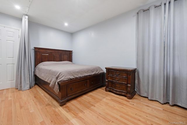 22754 113th Drive, Queens Village, NY 11429