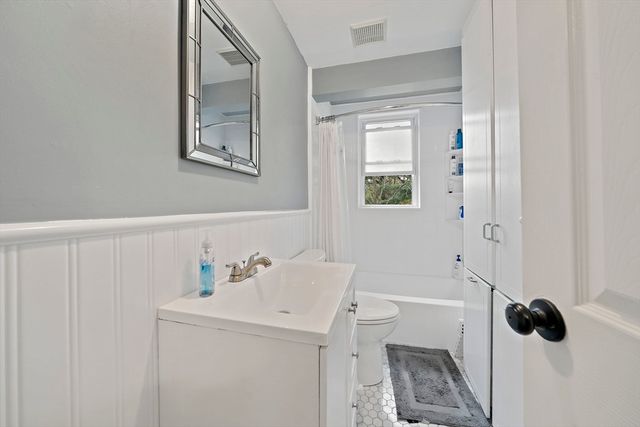 14 Hall Place 2, Quincy, MA 02169