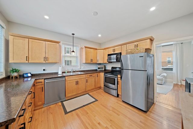 14 Hall Place 2, Quincy, MA 02169