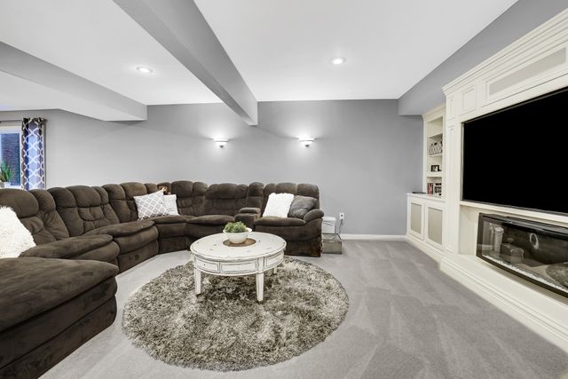 7102 Franklin Parke Boulevard, Indianapolis, IN 46259