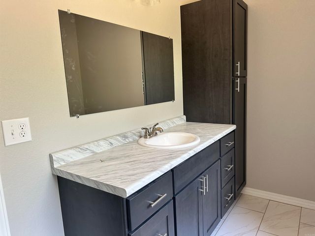 1140 E Gum St Street, Russellville, AR 72802