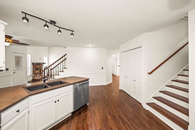 1550 Boone Ct, Murfreesboro, TN 37130