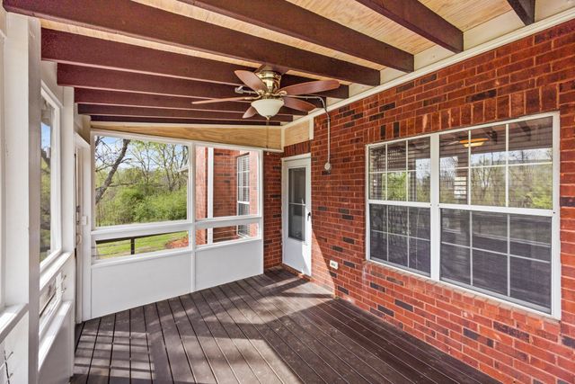 1550 Boone Ct, Murfreesboro, TN 37130