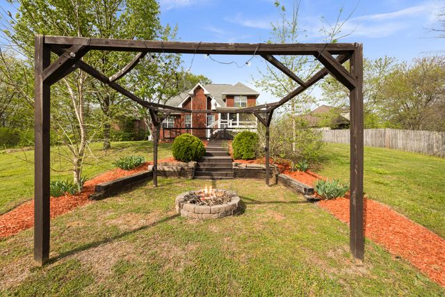 1550 Boone Ct, Murfreesboro, TN 37130