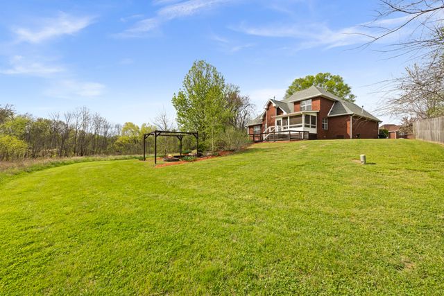 1550 Boone Ct, Murfreesboro, TN 37130