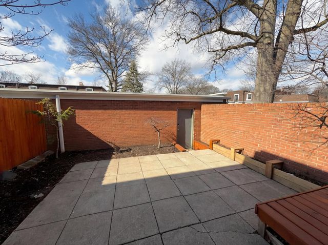 2861 Chateau Circle, 22, Columbus, OH 43221