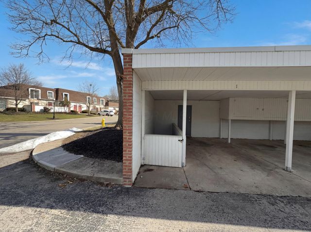 2861 Chateau Circle, 22, Columbus, OH 43221