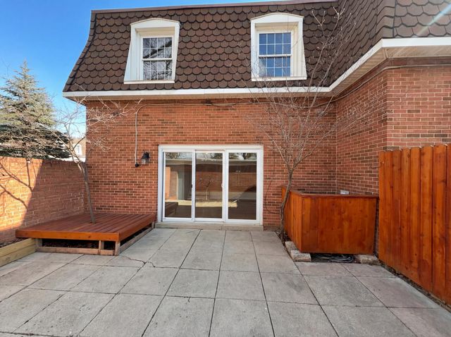 2861 Chateau Circle, 22, Columbus, OH 43221