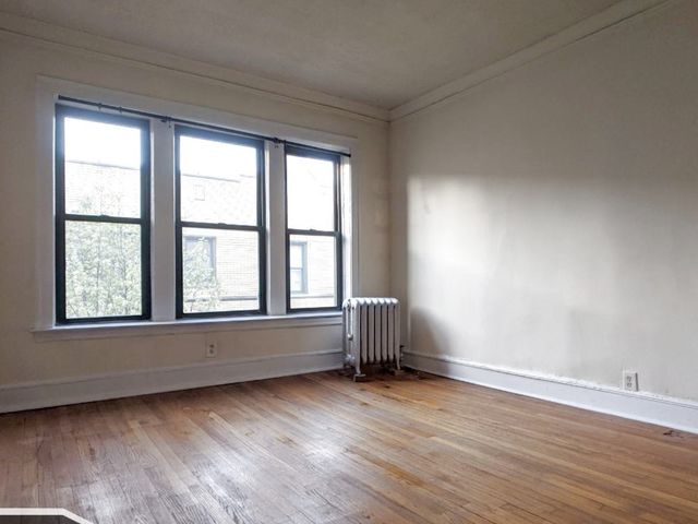 2332 N Spaulding Avenue 1B, Chicago, IL 60647