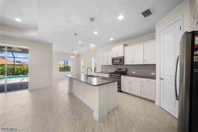 4633 mystic blue WAY, Fort Myers, FL 33966