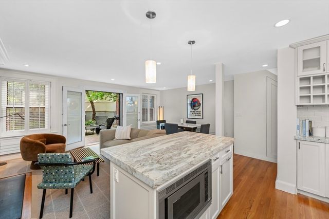 342 Marlborough St 1, Boston, MA 02115