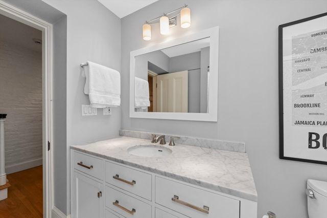 342 Marlborough St 1, Boston, MA 02115