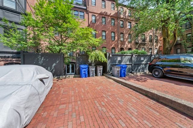 342 Marlborough St 1, Boston, MA 02115