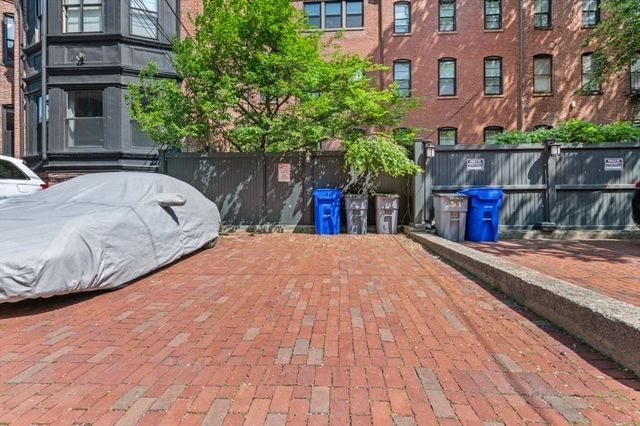 342 Marlborough St 1, Boston, MA 02115