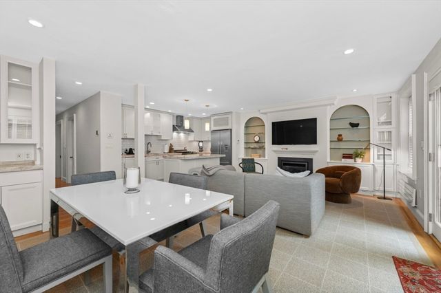 342 Marlborough St 1, Boston, MA 02115
