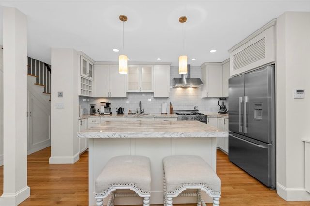 342 Marlborough St 1, Boston, MA 02115