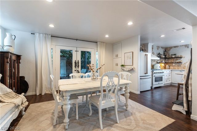 3880 Placita Del Rico, Las Vegas, NV 89120