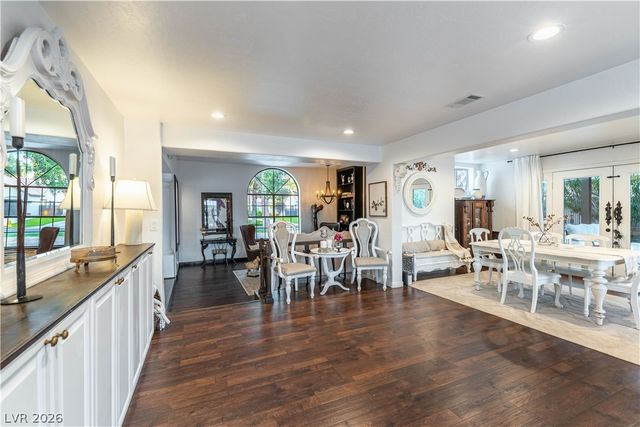 3880 Placita Del Rico, Las Vegas, NV 89120