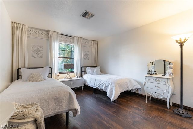 3880 Placita Del Rico, Las Vegas, NV 89120