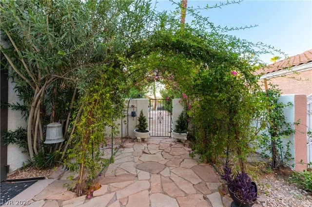3880 Placita Del Rico, Las Vegas, NV 89120