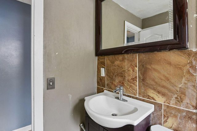 2183 Westwood Northern Boulevard, Cincinnati, OH 45225