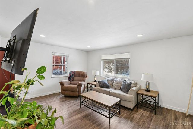 2183 Westwood Northern Boulevard, Cincinnati, OH 45225