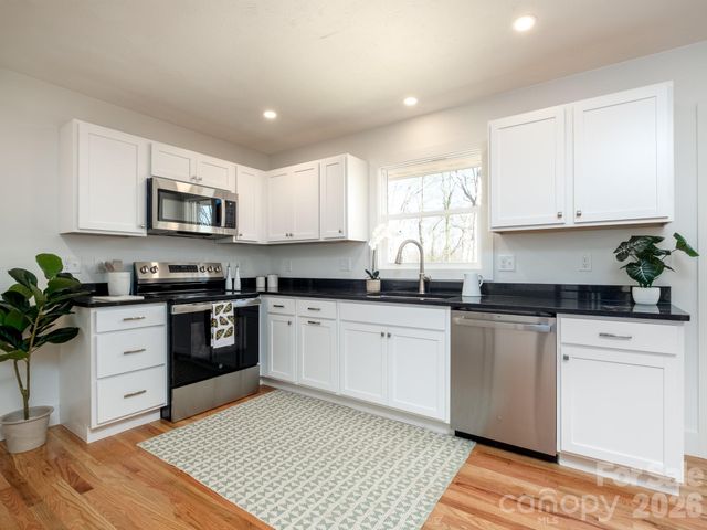 114 Shady Oak Drive, Asheville, NC 28803