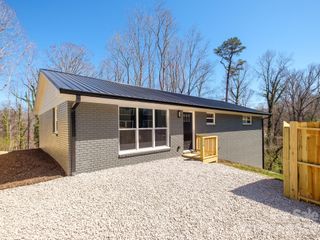 114 Shady Oak Drive, Asheville, NC 28803