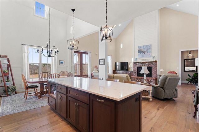 499 River Bluffs Drive Jh-109, Jasper, TN 37347