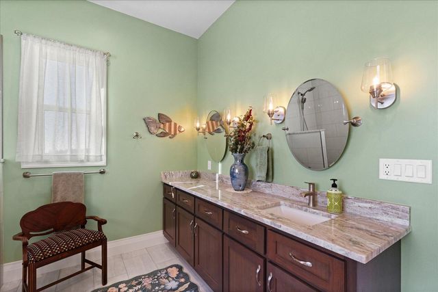 499 River Bluffs Drive Jh-109, Jasper, TN 37347