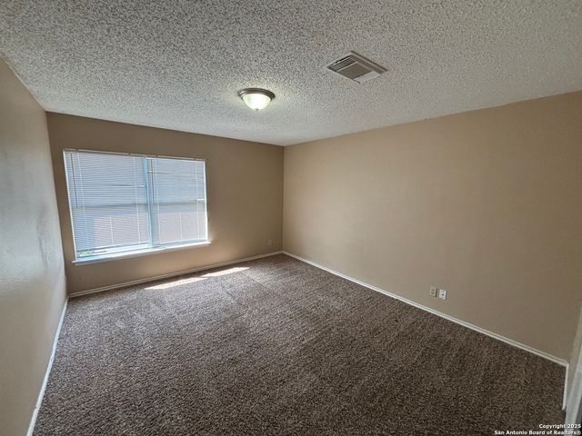 5850 Spring Pebble, San Antonio, TX 78247